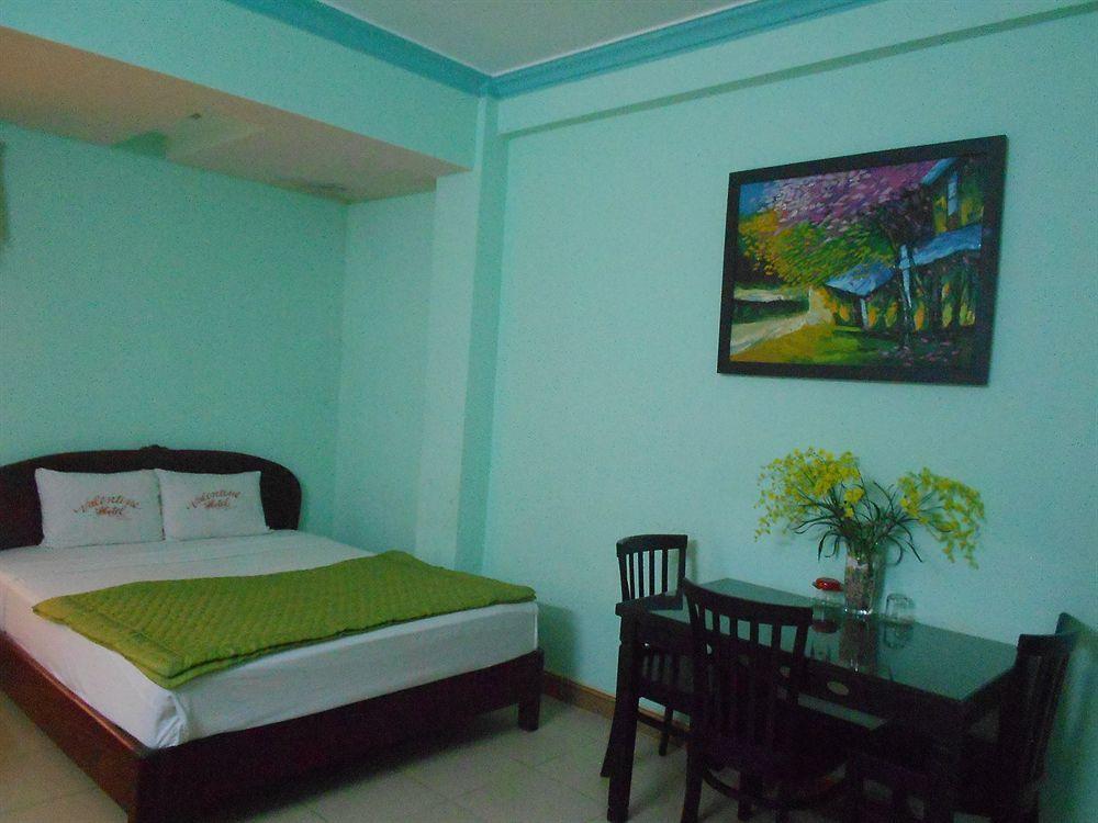 Valentine Hotel Hue Esterno foto