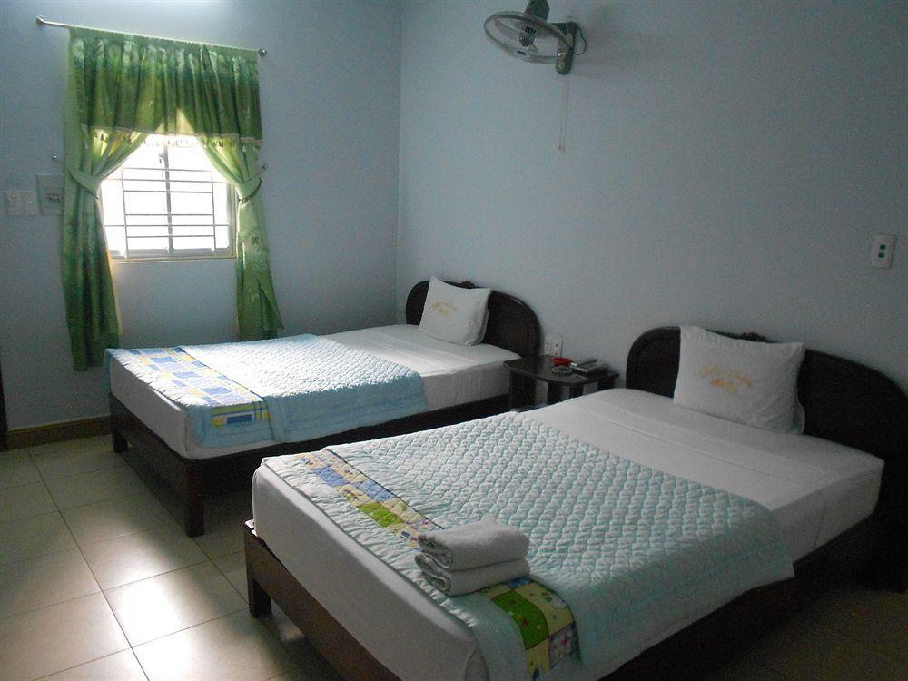 Valentine Hotel Hue Esterno foto