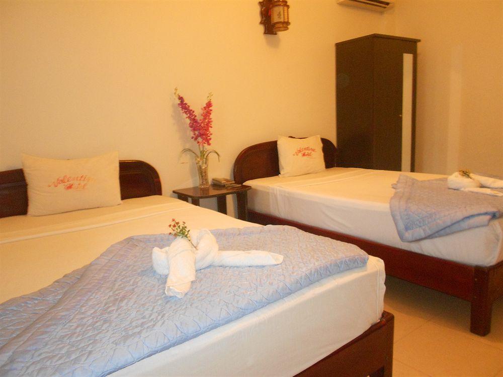 Valentine Hotel Hue Esterno foto