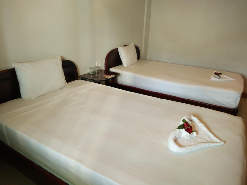 Valentine Hotel Hue Esterno foto