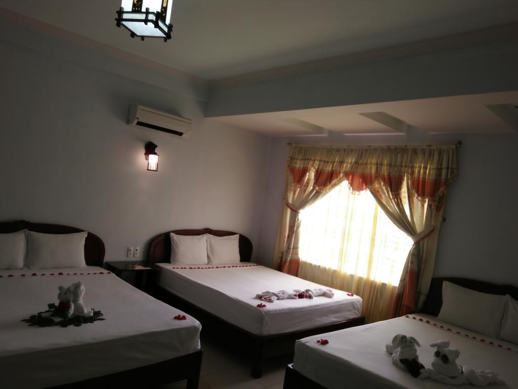 Valentine Hotel Hue Esterno foto